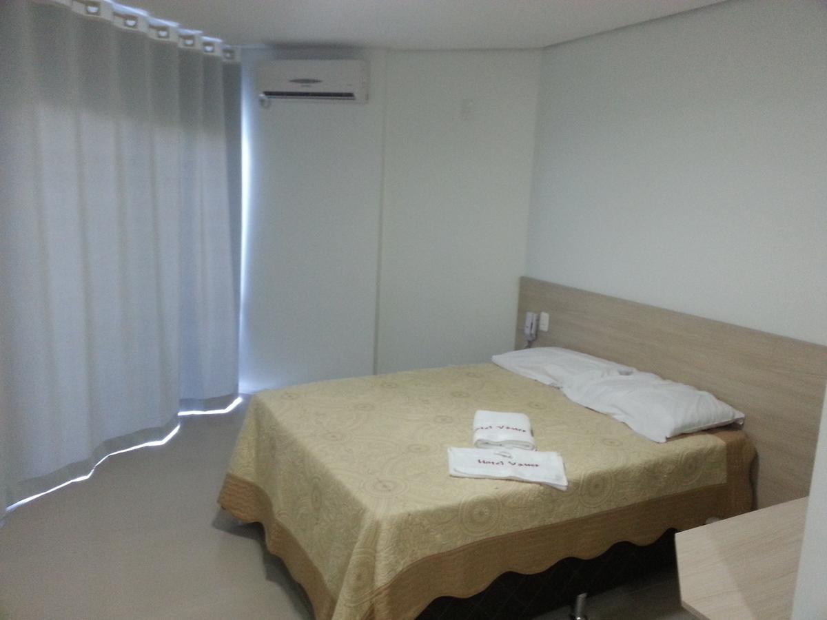 Hotel Vanes Coronel Freitas Oda fotoğraf