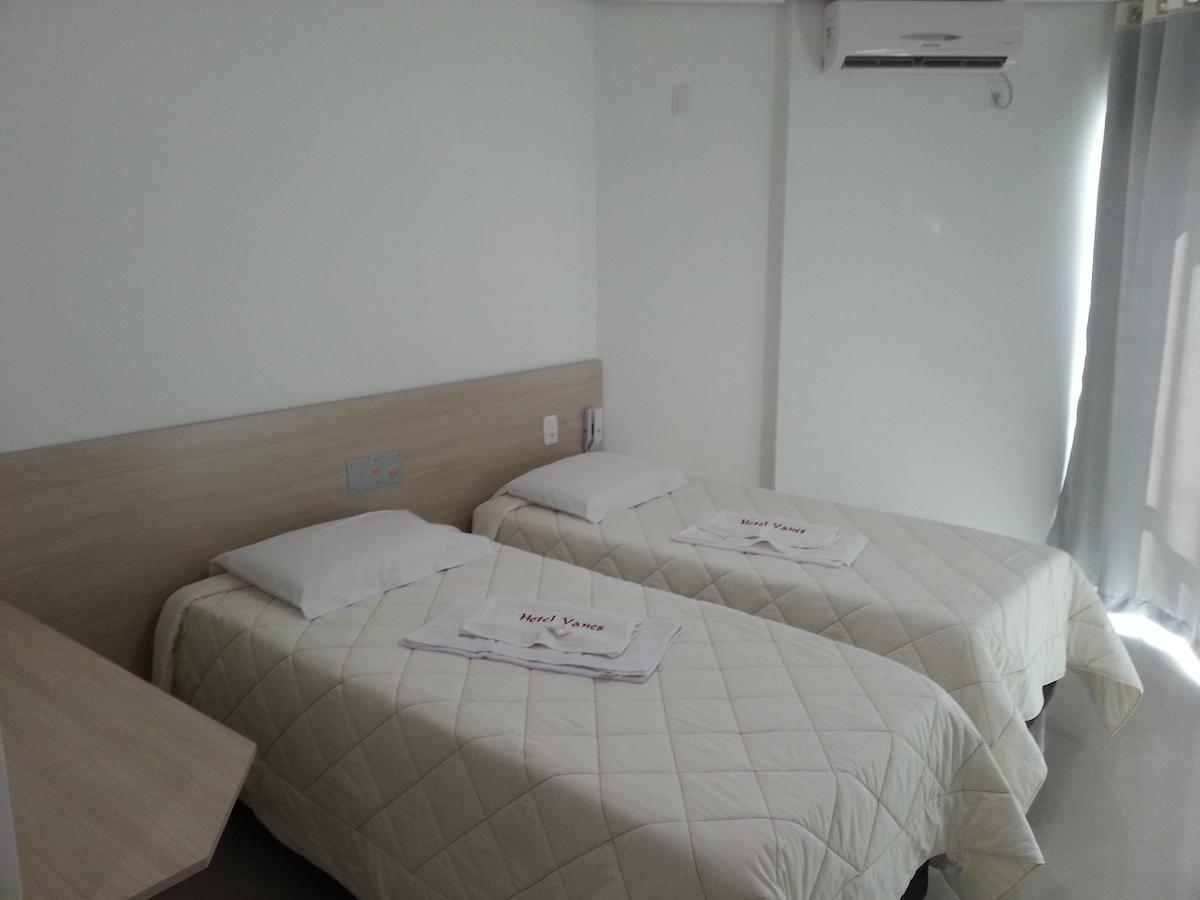 Hotel Vanes Coronel Freitas Oda fotoğraf